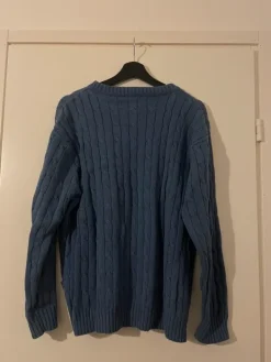 Outlet Cap Horn -neule