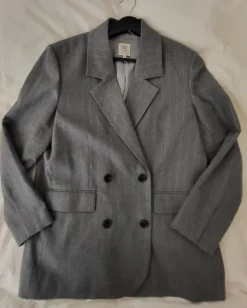 Hot Second Female Classy blazer relaxed fit