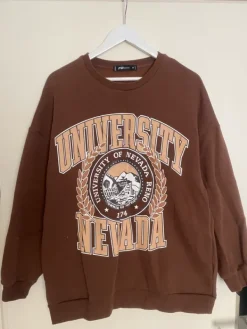 Outlet New Yorker Collage paita