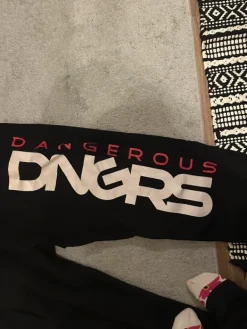 Online Collegehousut