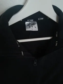 Sale ICIW Collegepaita