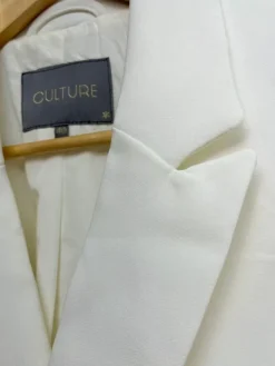 Hot Culture valkoinen jakku, koko 40