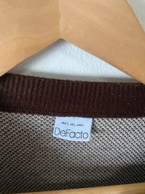 New Defacto villapusero