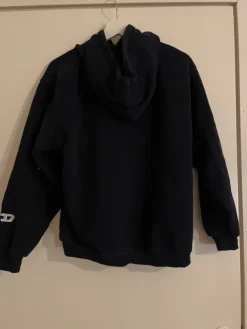 Outlet Diesel huppari