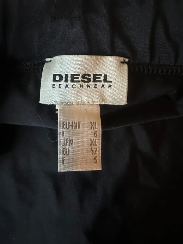 Hot Diesel miesten mustat uimahousut