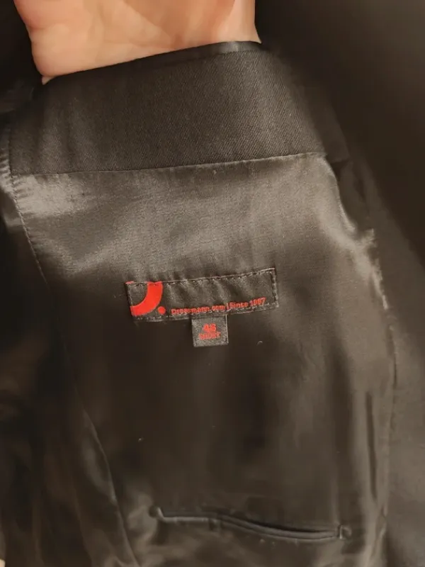 Clearance Dressmann lyhyt musta puvuntakki