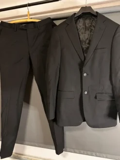 Outlet Dressmann puku takki 42regular/housut 29/30