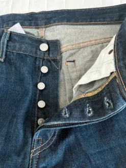 Outlet Erittäin hyvät Levis 501 koossa 33/30