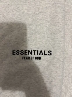 Best Essentials collegehousut