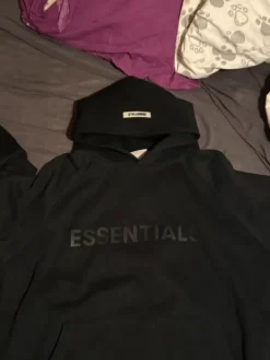 Best Essentials huppari