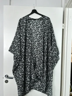 Clearance Even&Odd kimono