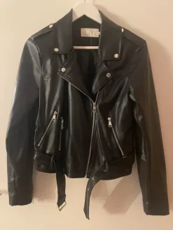 Clearance Nelly Fake läderjacka