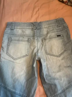 Clearance Farkku caprit