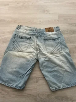 New akademiks Farkkushortsit