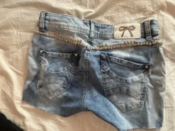 Discount En tiedä farkkushortsit