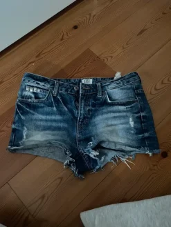 Online Vero Moda farkkushortsit