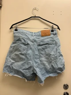 H&M Farkkushortsit