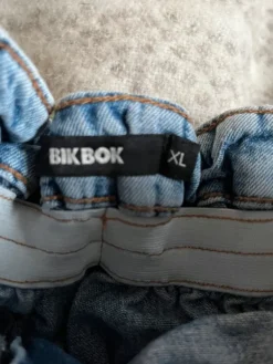 Best Bik Bok farkkushortsit joustavalla vyötäröllä