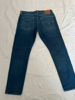 Online Levi's Farkut