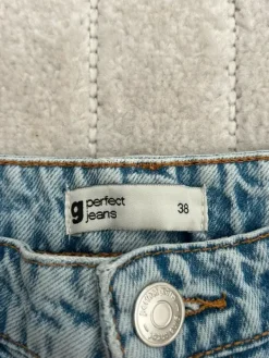 New Gina Tricot Farkut