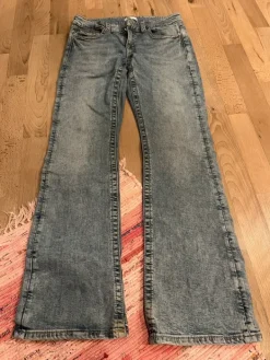 Sale Gina Tricot Farkut