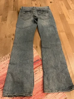 Sale Gina Tricot Farkut