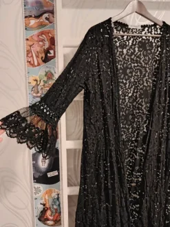 Hot Fiini fröökynä pitsijakku