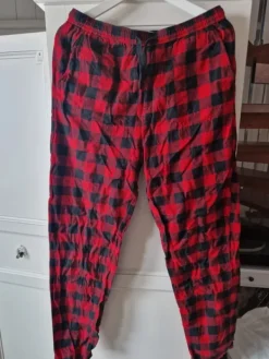 Clearance Pier One Flanellihousut