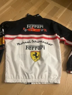 Discount Formula tuulitakki