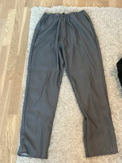 New naamiaisasu Gangsteri