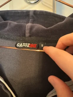 New Gazoz vetoketjullinen huppari