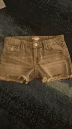 Best Gina Tricot Gina farkkushortsit