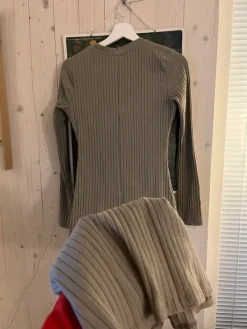 Sale Gina Tricot mekko