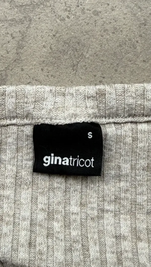 Discount Gina tricot neulepaita