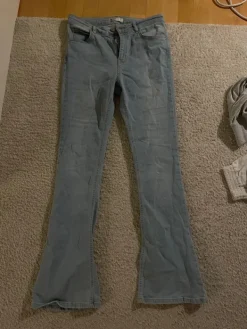 Outlet Gina Tricot Ginatricot vaaleansiniset farkut