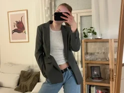 New H&M Grå blazer