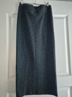 New H&M Mama Grey maternity tube skirt