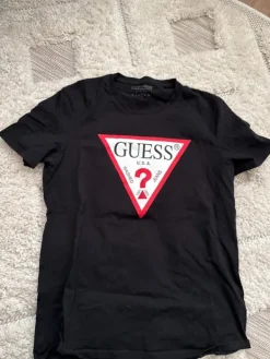 Outlet GUESS tpaita