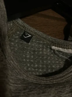 New Gymshark treenipaita