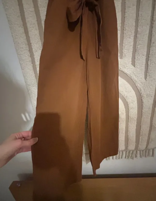 Outlet Haalari Mango