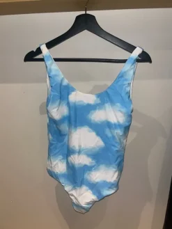 Hot Halla x halla uimapuku