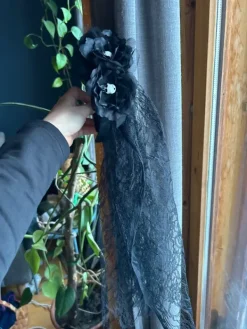 Hot Halloween veil with skulls