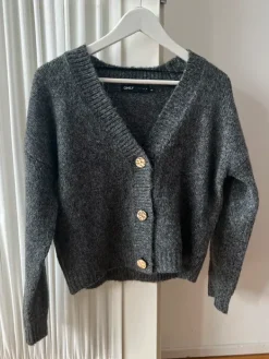 Clearance Harmaa neule