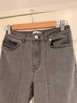 Hot NA-KD harmaat flare farkut