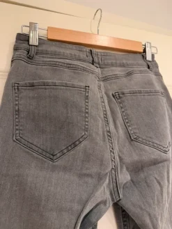 Hot NA-KD harmaat flare farkut