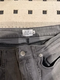 Hot NA-KD harmaat flare farkut