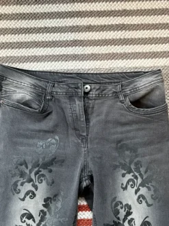 Best New Look harmaat printti farkut