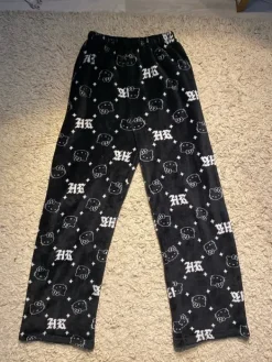 Outlet Hello Kitty housut