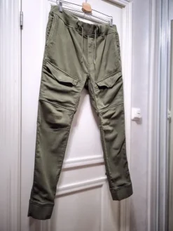 Discount H&M • Khaki Jogger Pants | Tapered - M