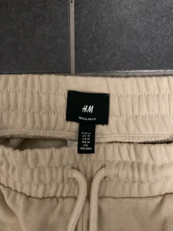 Best H&M college shortsit